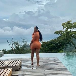 Poster Girl Miranda dress